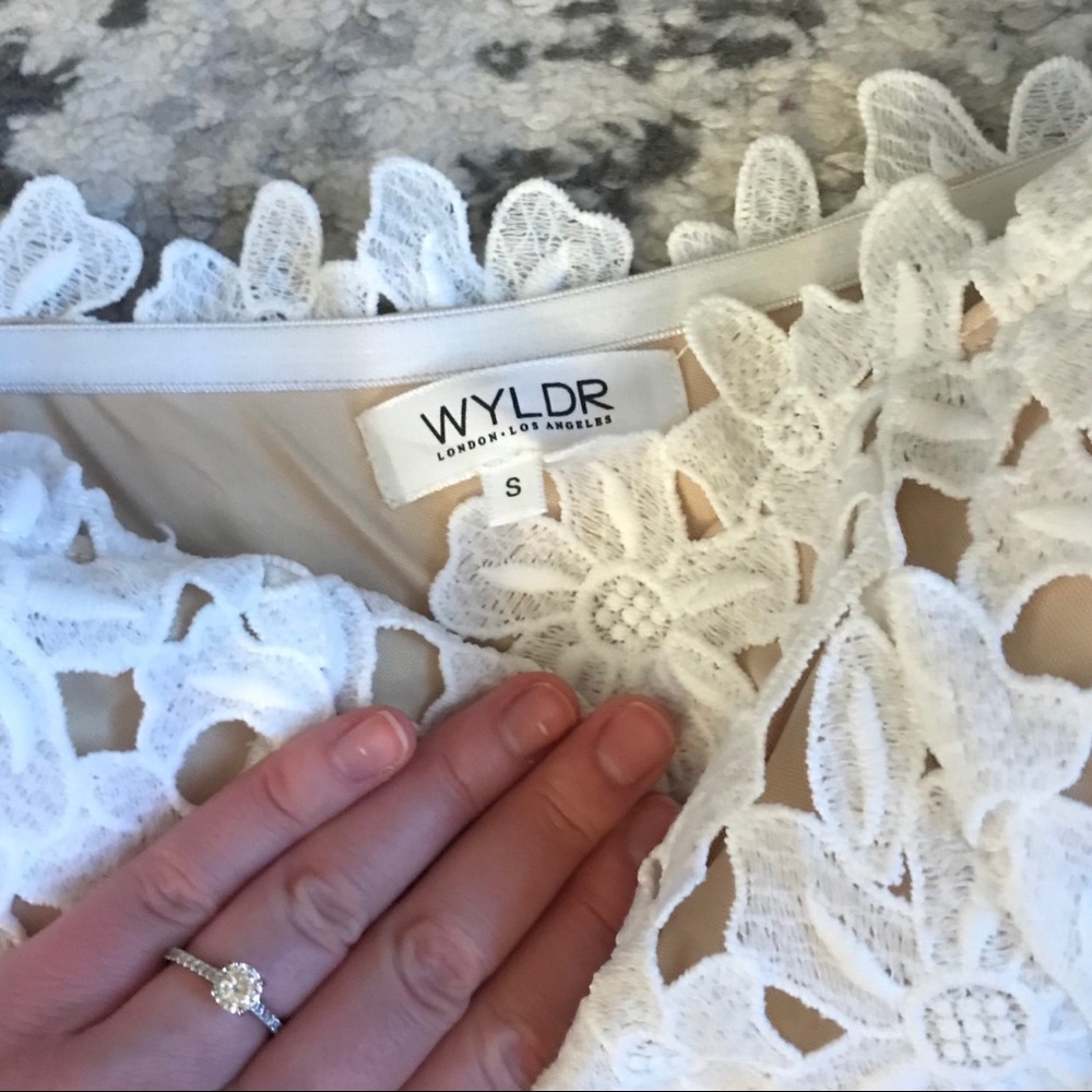 WYLDR Floral Lace Dress - Picture 4 of 10